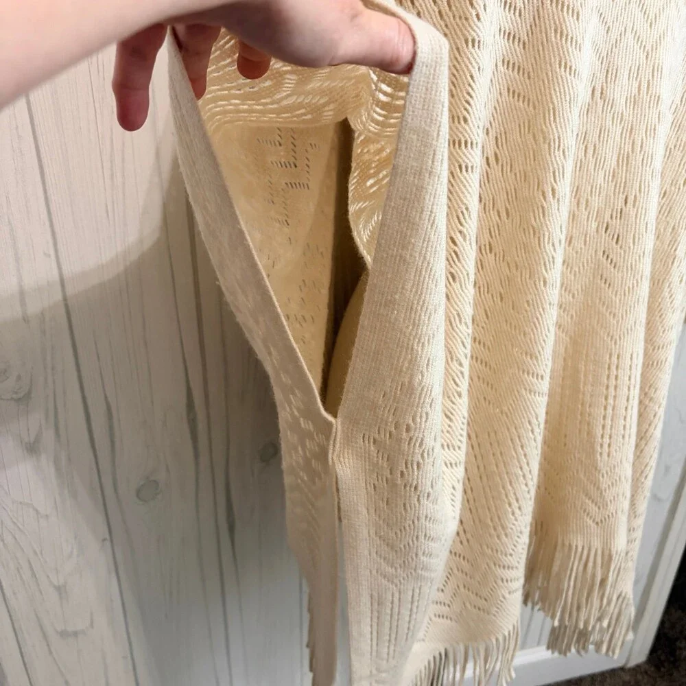 LOFT Beige Knit Boho Kimono Fringe Hem, O/S